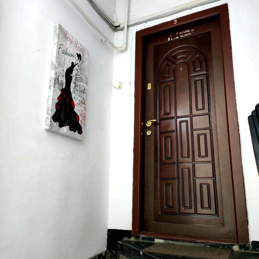 Garsoniera Centrul Bucurestiului Apartment Exterior photo